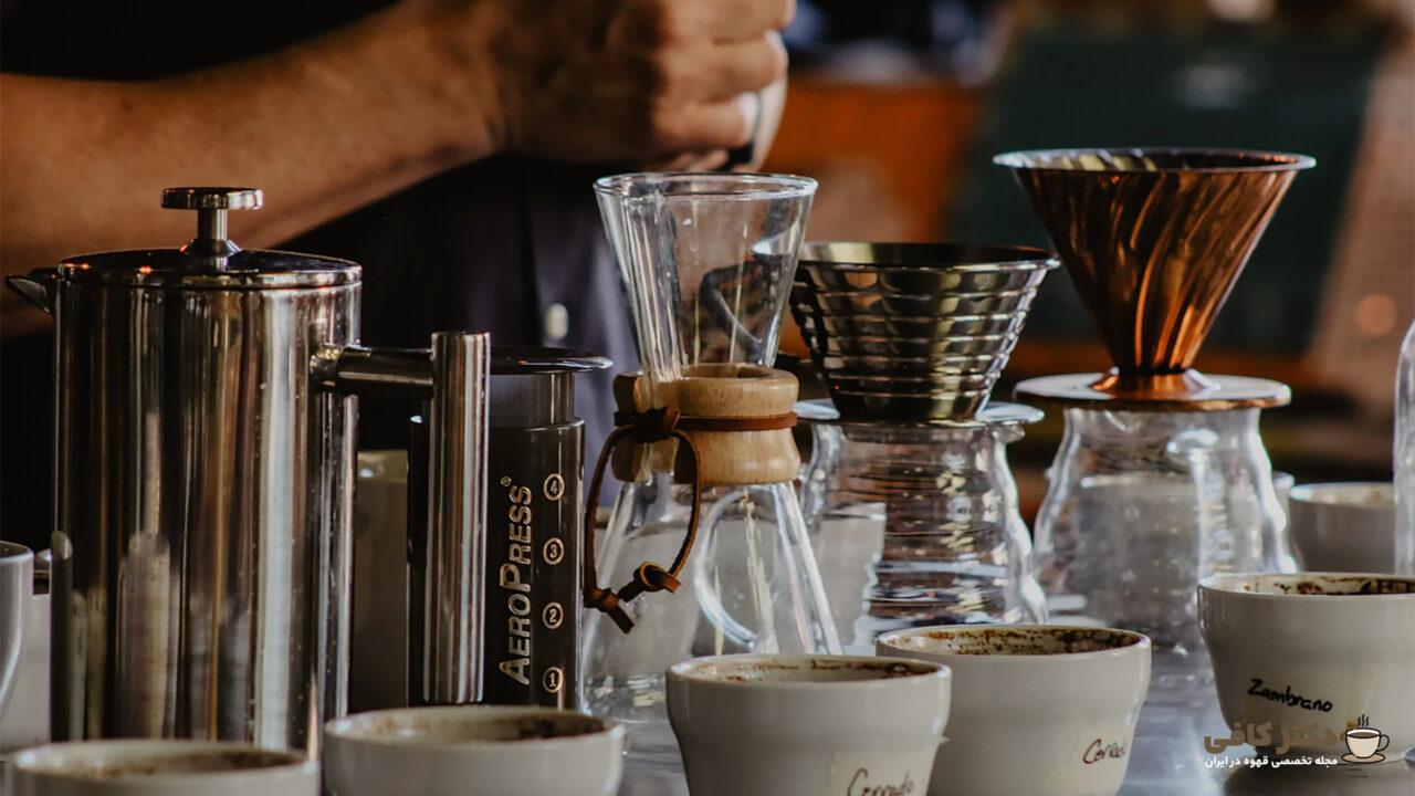 یکی از مرسوم ترین روش دم آوری قهوه، روش ریز متمرکز یا Pour Over است.