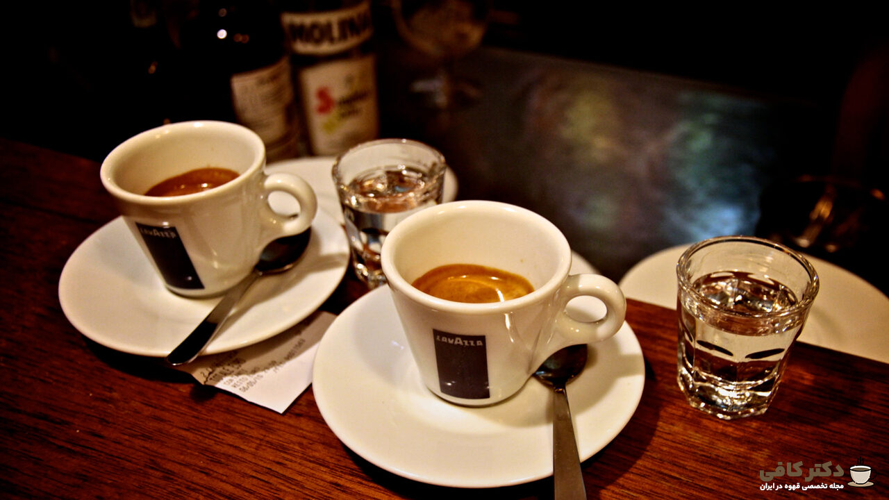 کافه کورتو یک نوشیدنی قهوه ایتالیایی است که با افزودن یک شات مشروب مانند گراپا یا براندی به یک شات اسپرسو درست می شود.