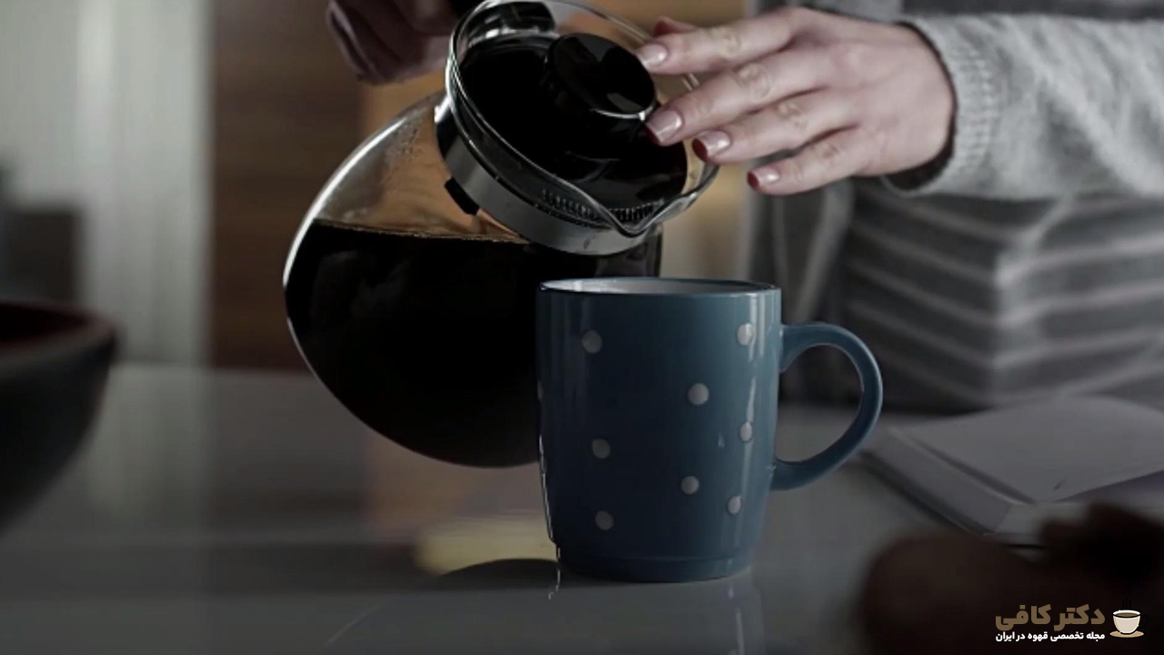 شیوه درست کردن شیر قهوه با قهوه جوش